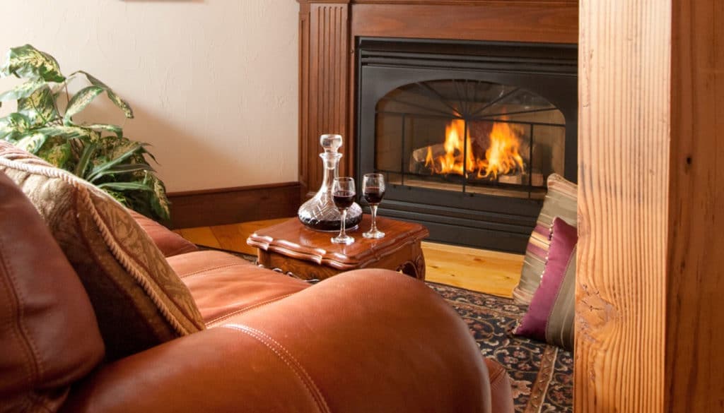 the Best Things to do in Downtown Mystic This Winter