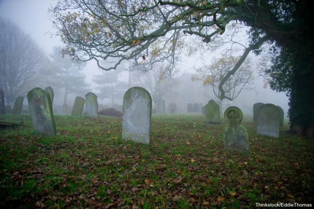 Ghost tours in mystic ct